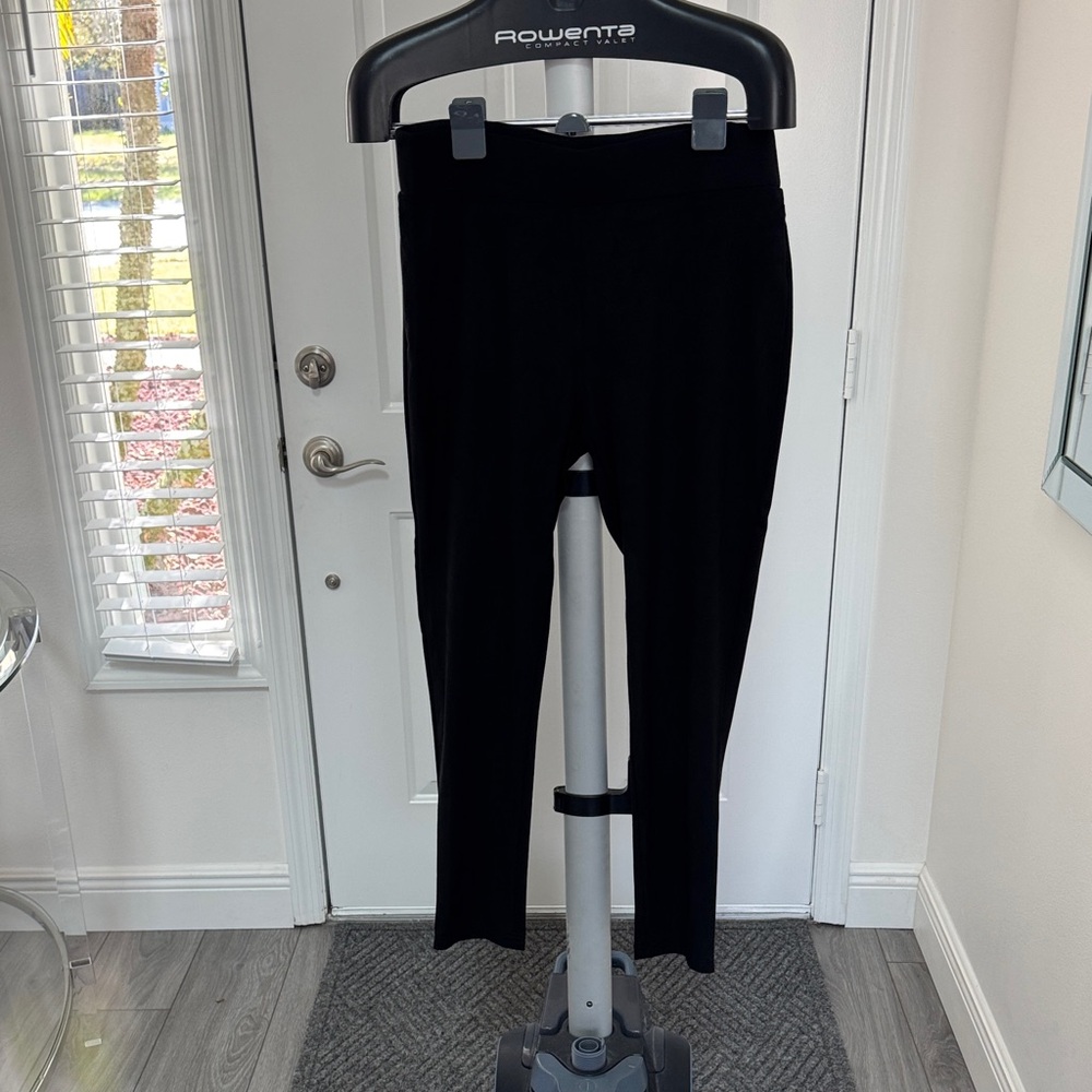 UNTUCKit Women's Black Fayx Suede Leggings